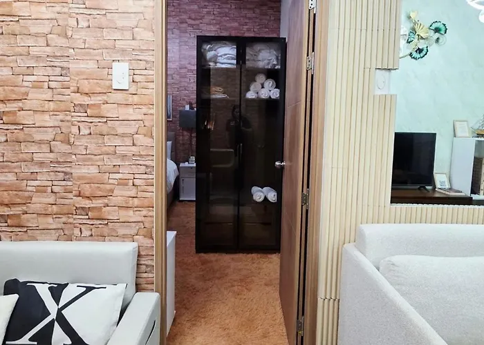 Hotel Luxe Vintage With View Mallofasia Airport 5*