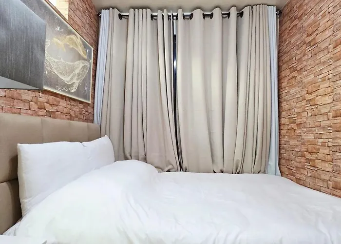 Luxe Vintage With View Mallofasia Airport Hotel Manila